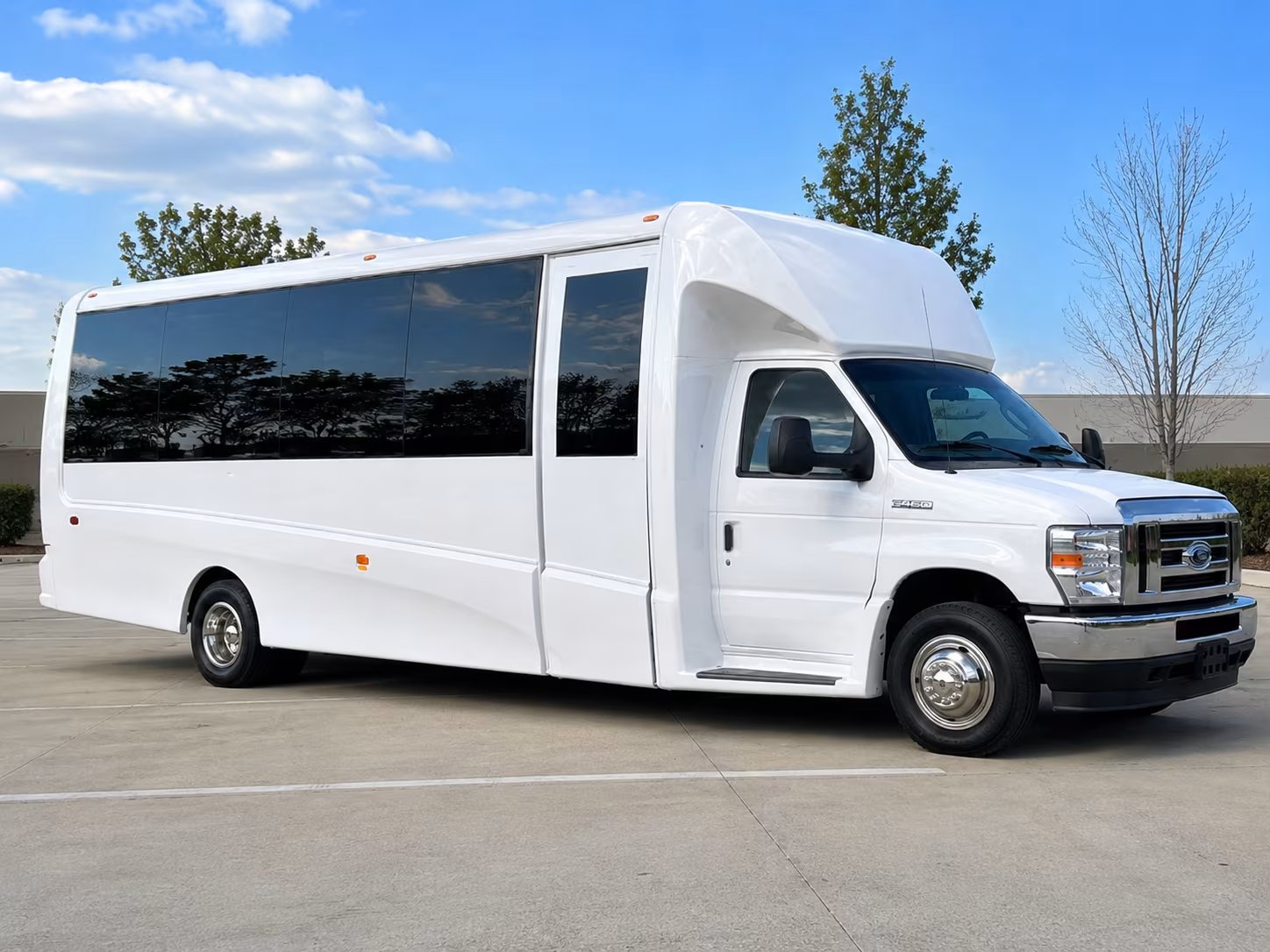 concert transportation buses to pnc music pavilion and outdoor amphitheaters
