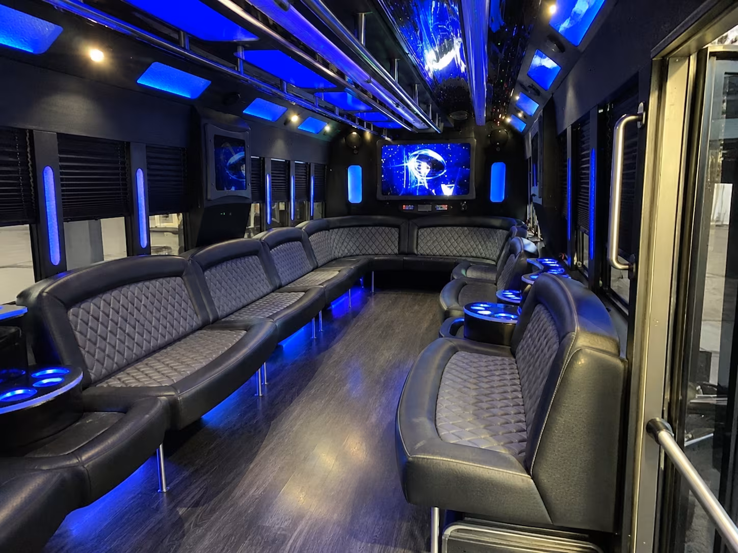 high point 28 passenger party bus interior