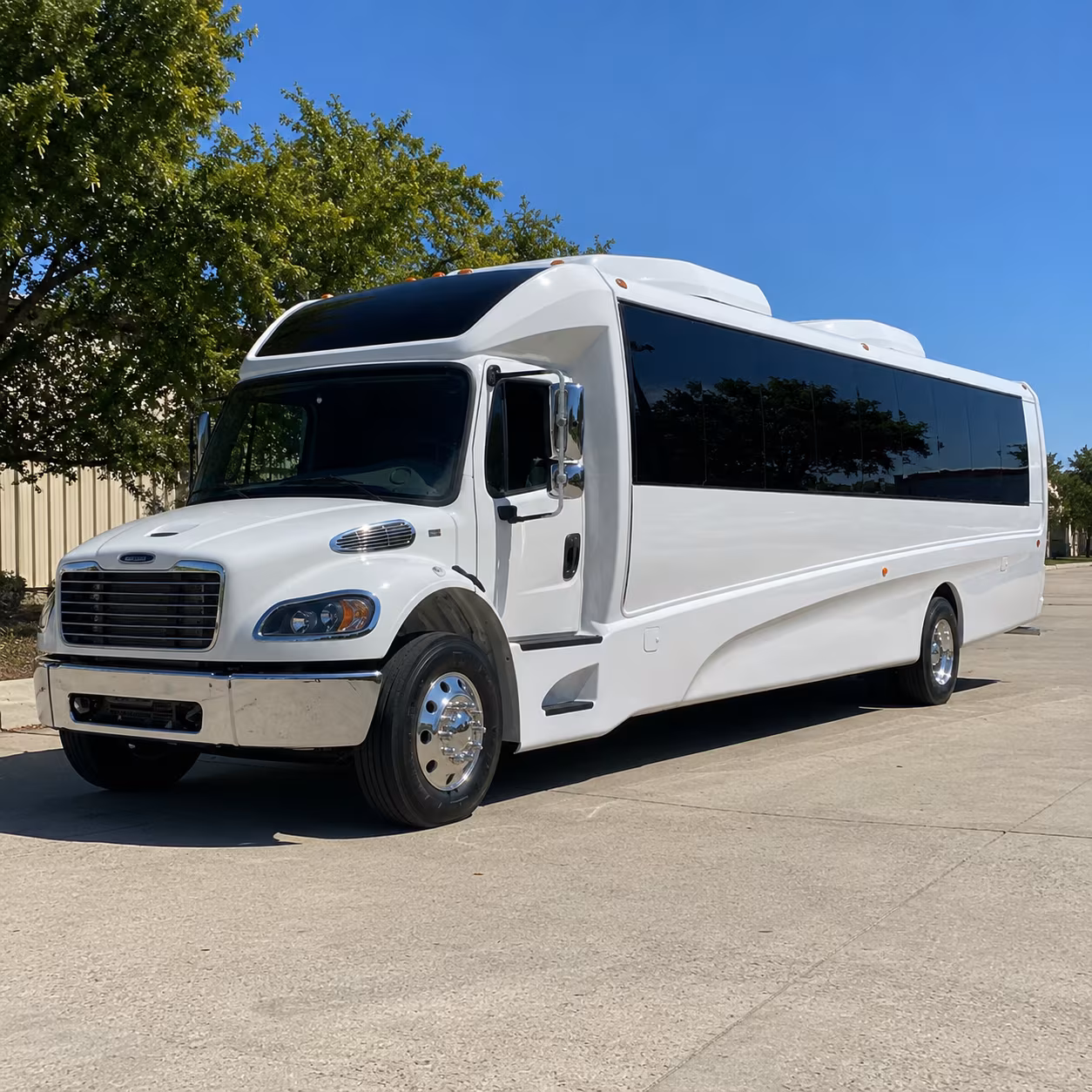 minibus rentals for small corporate groups and executive transportation in high point